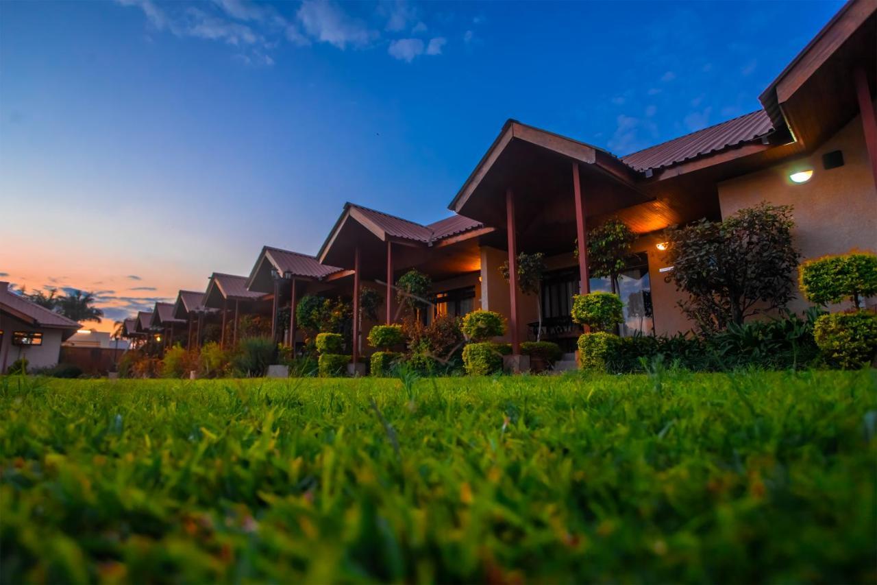 Shakespeare Court Serviced Apartments Lusaka Buitenkant foto