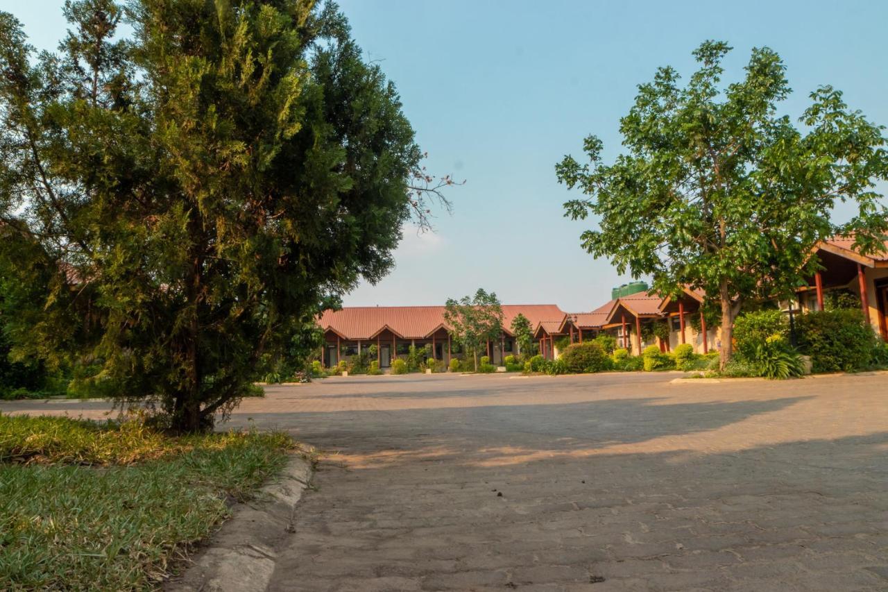 Shakespeare Court Serviced Apartments Lusaka Buitenkant foto