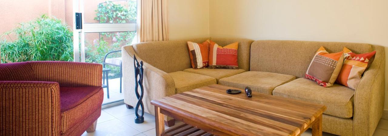 Shakespeare Court Serviced Apartments Lusaka Buitenkant foto