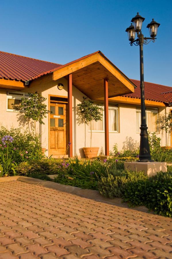 Shakespeare Court Serviced Apartments Lusaka Buitenkant foto